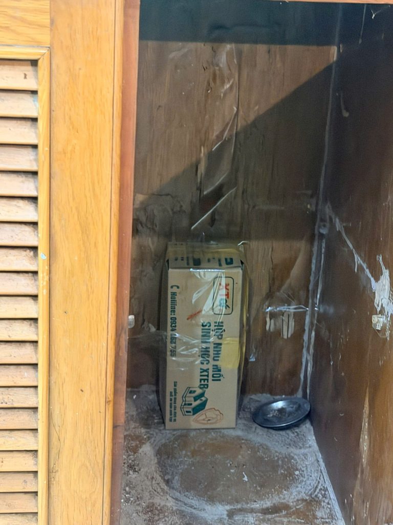 Diệt Mối Tại Nhà Gò Vấp – XTER Xử Lý Mối Phá Hoại Tủ Bếp Tại Đường Dương Quảng Hàm Việc theo dõi giúp đánh giá diễn biến hoạt động của mối và xác định các bước tiếp theo.