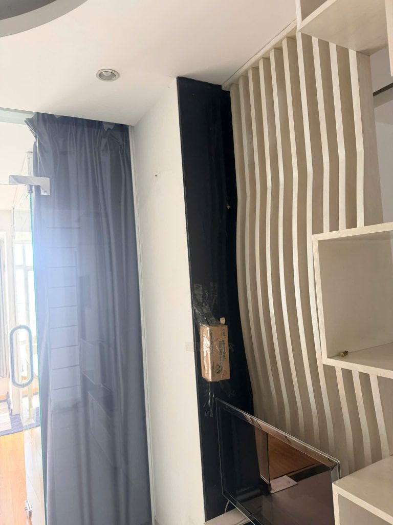 Diệt Mối Tại Nhà Quận 7 – XTER Khảo Sát Báo Giá Và Đặt Hộp Nhử Tại Sky Garden 3 Hình 3 - Đặt hộp nhử tại khu vực vách trang trí