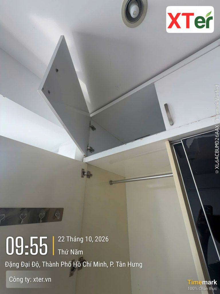Diệt Mối Tại Nhà Quận 7 – XTER Khảo Sát Báo Giá Và Đặt Hộp Nhử Tại Sky Garden 3 Hình 5 - Kiểm tra hệ tủ và các vị trí khuất